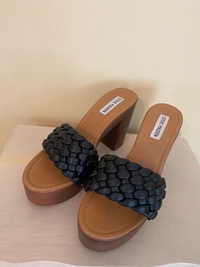 Steve Madden Black Braided Strap Platform Mules